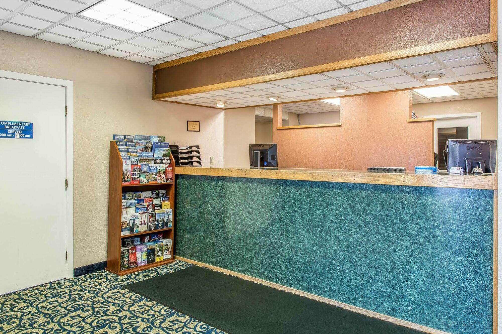 Econo Lodge Cranston - Providence Ngoại thất bức ảnh